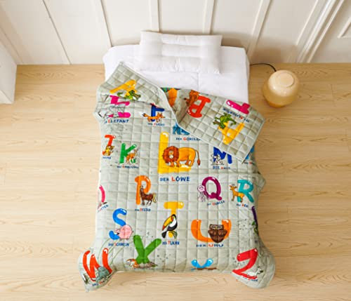 Gewichtsdecke Kinder | 3kg 100x150 cm inkl. Bettbezug aus 100% Baumwolle | Beidseitig bedruckt | Premium Qualität | Therapiedecke Tiermotiven und Alphabet ABC | Löwe, Elefant, Bär, Hund, Pferd