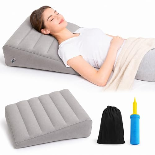 ChaneeHann Aufblasbares Keilkissen, Grau, mit Pumpe und Tasche | 60x55x18 cm, Beflockte Oberfläche, Ideal als Refluxkissen, Beinhochlagerung, Für erholsamen Schlaf
