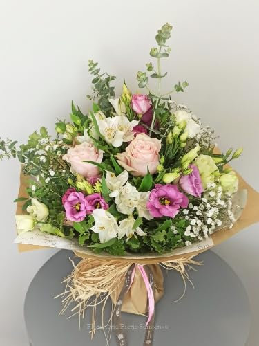 Ramo de flores naturales a domicilio.Entrega puntual en 24 horas de Lunes a Sábado. Con tarjeta de dedicatoria