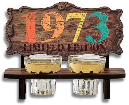 DARO Design - Schnapsbank Jahreszahl Geschenk zum 52. Geburtstag, Limited Edition Jahrgang 1973, Geburtstagsgeschenk Deko Vintage Retro Look lustige Geldgeschenke mit 2 Schnapsgläser, Geburtstagsdeko