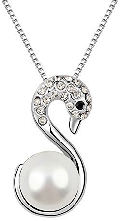 Bungsa Perlen Frauenkette 45cm silberfarben SWAN - Anhänger in Schwanenform mit Perle in weiß und klarem Strass besetzt - Kette Halskette Damen Schwan silber - necklace silver pearl crystals white