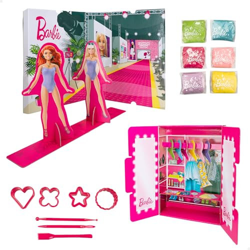 Lisciani - BARBIE Défilé de Mode - Kit Créatif avec Pâte à Modeler - Création des Tenues de Mode pour vos Poupées Barbie - Activité Manuelle et Loisir Créatif - Idée Cadeau pour Enfants dès 4 Ans