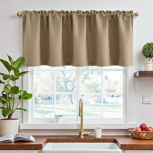 TOPICK Beige Scheibengardine für Küche Badezimmer Klein Fenster Landhausstil Gardine Kurz mit Waffel Muster Halbtransparent Bistrogardine mit Tunnelzug 1 Schal 150Bx45H cm
