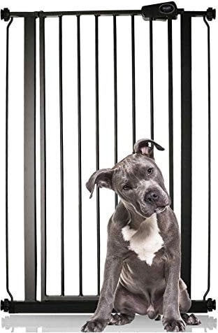 Bettacare Extra Hohes Sicherheitsgitter für Kinder und Hunde, 75cm - 83cm, Mattschwarz, Extra Hohes Babygitter von 104cm Höhe, Druckmontage-Sicherheitsgitter für Treppen