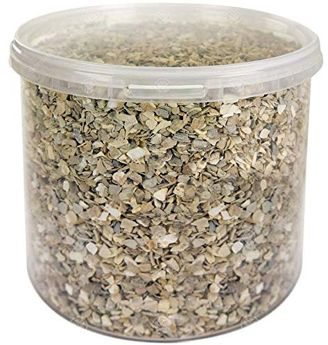 GardenersDream Hen Sized Oyster Shell | Premium Quality Poultry Feed | Calcium Filled Grit Food for Animals | Improves Digestion and Development for Strong Bones & Beaks | Natural Mixture (1L Tub)