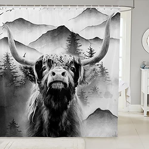 Loussiesd Hochland Kuh mit Haken Western Stier Rinder Duschvorhang 180x180cm für Jungen Bauernhaustiere Duschvorhang Textil Nebel Berg Bäume Natur Wasserdichtes Gewebe Badezimmer Dekor