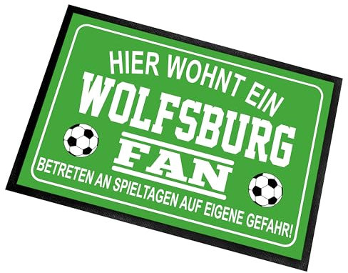 Fußmatte für Fußball Fans | Türmatte mit Spruch | 60x40cm | Hier wohnt ein Wolfsburg Fan - Betreten an Spieltagen auf eigene Gefahr! | für innen und außen | Vorleger für die Haustür / Flur