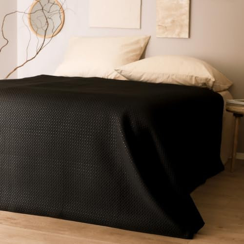 HOMLA Zemi New Tagesdecke mit Prägung schwarz großartige Qualität 200x220 cm