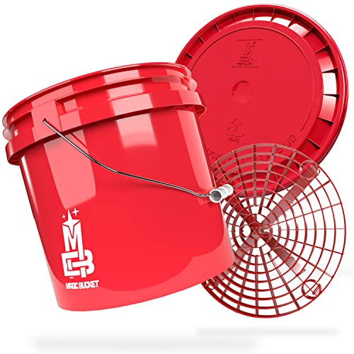 MAGIC BUCKET | Auto Handwäsche Bundle | Wascheimer mit passendem Eimer Deckel 3,5 US GALLONEN ca. 13 Liter | Mit Grit Guard Eimereinsatz Schmutzsieb | Waschset Rot/Rot