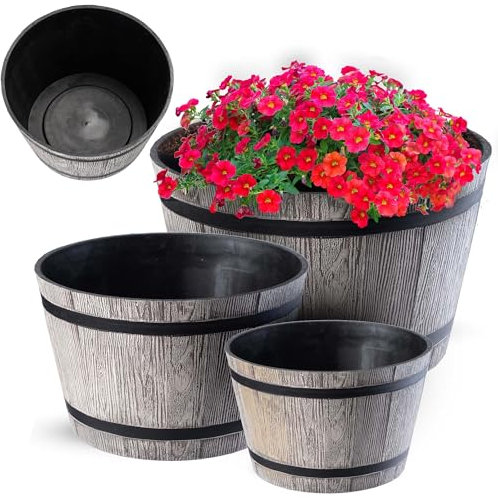 KADAX 3er Set Pflanztopf im Holzfass-Design, ø 23cm + 30cm + 40cm, aus wetterfestem Kunststoff, für Garten, Terrasse & Balkon, dekorativer Blumentopf, Hellgrau, Teich mit Wassereimer