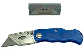 RIKAMA® Cuttermesser Universalmesser klappbar Trapezklinge - Faltbares Teppichmesser extra Scharf mit 10 Ersatzklingen, Klappmesser mit Gürtelclip Sicherheitslock für Teppich, Tapeten und Karton