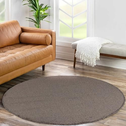 Teppium Moderner Kurzflor Teppich Wohnzimmer 120 cm Rund Mokka - Waschbarer Teppich Dichtere, Flauschig, Extra Weich und Einfarbig - für Schlafzimmer, Esszimmer oder Küche