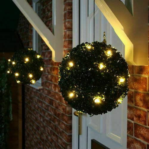 New Solar Powered Topiary Ball Lights 27cm Topiary Balls with 20 Solar LED Lights Garden Ornament Hanging Topiary Ball Sphere Decoration Wedding Artificial Plant Backyard Balcony Garden Decor (Green)