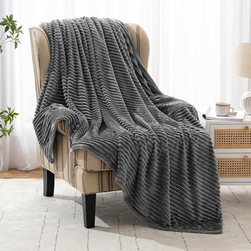 MIULEE Kuscheldecke Fleecedecke Flanell Decke Pompoms Einfarbig Wohndecken Couchdecke Flauschig Überwurf Mikrofaser Tagesdecke Sofadecke Blanket Für Bett Sofa Schlafzimmer Büro 130x150 cm Dunkelgrau