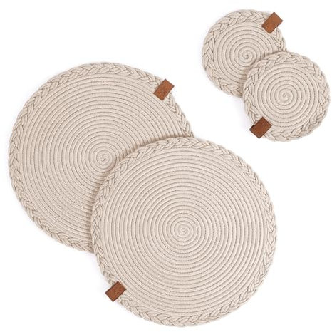 Darido Kombi-Set aus 2 Beige Untersetzer 15cm & 2 Beige Tischsets 32cm, Gewebte Baumwolle, Abwaschbar, Hitzebeständig, Handgefertigte Tischdeko