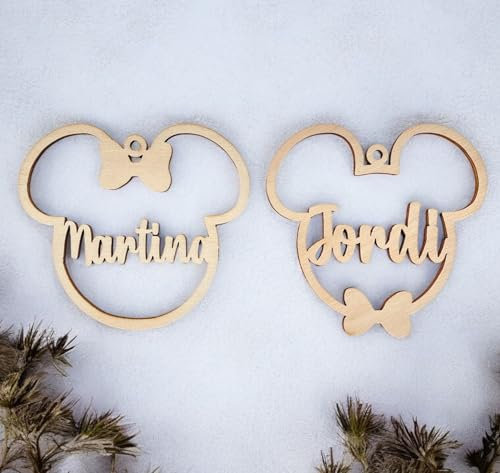 Bola MICKEY, MINNIE de navidad de madera personalizada con nombre, cordel incluido, Adornos navideños. Ornamento Decoraciones colgantes de Navidad para el árbol de Navidad. Decoración navideña.