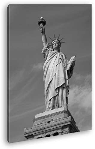 deyoli Die gigantische Freiheitsstatue Effekt: Schwarz/Weiß im Format: 80x60 als Leinwandbild, Motiv fertig gerahmt auf Echtholzrahmen, Hochwertiger Digitaldruck mit Rahmen