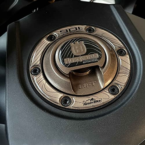 Resin Bike Aufkleber für Motorrad Kompatibel mit Husqvarna Norden 901 2022-2025 Tankdeckelschutz vor Stößen und Kratzern. 3D-Harzklebstoff - Stickers - Made in Italy
