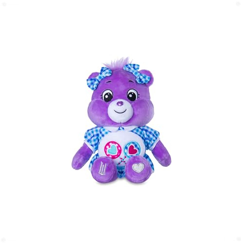 Basic Fun Care Bears x Wicked 22 cm Plush – Share Bear als Dorothy – Limited Edition Kuscheltier aus dem Theatrical Crossover – Sammelplüschtier für Kinder und Fans
