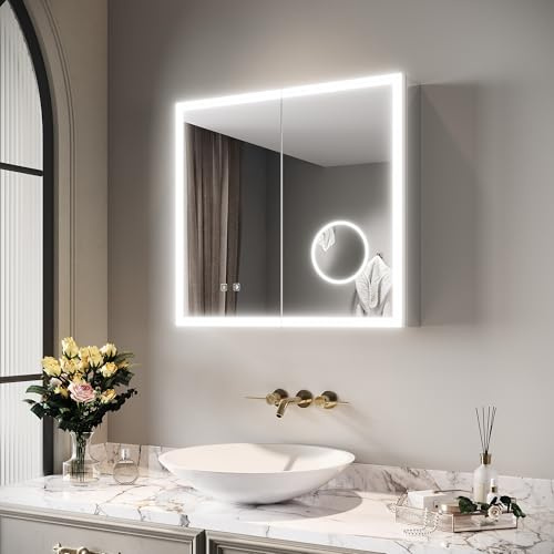 SIRHONA Armoire de Salle de Bain avec Miroir 65x60cm, Armoire de Toilette Miroir et LED éclairage avec Prise, L'installation cachée est Possible, Armoire à Pharmacie, Panneaux Réglable