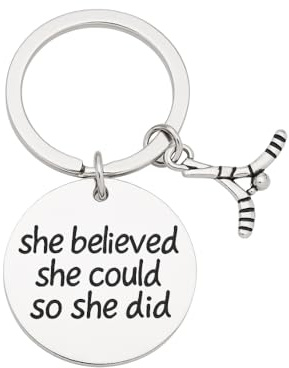 Sportybella Hockey-Schlüsselanhänger, Hockey-Schmuck, Geschenk für weibliche Hockeyspieler, She Believed, 2.30 inches including key ring
