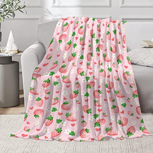 Yukisbea Erdbeer-Decke | Plüsch-Überwurfdecke | 101,6 x 127 cm Erdbeer-Geschenke für Mädchen Kinder | rosa Erdbeer-Dekor für Couch/Sofa/Bett/Zimmer | florale Erdbeer-Dekoration Geschenke