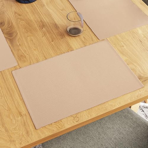 Encasa XO Platzsets Esstisch Set von 6 | Solide Beige | Fein gerippte Baumwoll-Tischunterlage | Größe 48x32 cm | Maschinenwaschbar