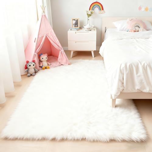 Gofodsil Teppiche für Schlafzimmer, 120x180 cm, Weiß Teppich, Wohnzimmer, rutschfest, modern, superweich, Dicker Flor, klein, flauschig, zotteliger Teppich, fusselfrei, Weiß