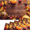 matches21 Bunte Tischsets Platzsets Motiv abwaschbar Herbstfrüchte Kürbisse Holzbrett braun orange 6er 43,5x28,5 cm