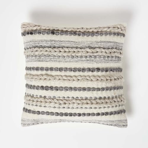 Homescapes Kelim Kissen FYN grau-weiß gestreift, Sofa-Kissen 45x45 cm, Boho Kissen mit Füllung