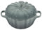 Le Creuset Calabaza figurada de cerámica pequeña Cocotte, 12 onzas, sal marina