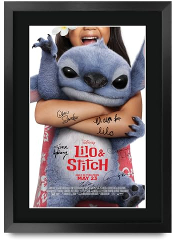 HWC Trading Lilo & Stitch Live Action (2025) Geschenke Geduckter Poster Signiertes Autogramm Foto für Fans von Film Memorabilien - A3 Gerahmt