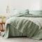 Freyamy Seersucker Housse de Couette 140x200cm+1 Taie d'oreiller 65x65cm Gaufré Rayé Structuré Vert Sauge Parure de lit en 100% Microfibre Sets de Housse Couette Adulte Fille avec Fermeture