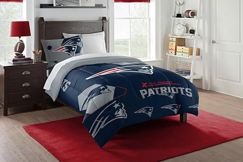 Northwest NFL New England Patriots Bettdecke und Kissenbezug, Doppelbett (162,6 x 218,4 cm), Hexagon