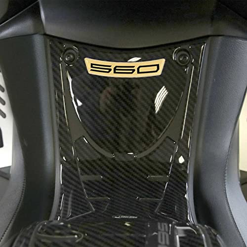 labelbike - Adesivo in Resina Gel 3D Decorazione e Protezione di Moto Pedana Anteriore compatibile con YAMAHA TMAX 560 2020-2021 - Colore Carbonio Oro