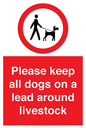 Veuillez garder tous les chiens sur une laisse autour du bétail