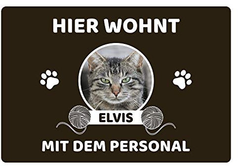 Geschenke 24 | Fußmatte personalisiert Hier wohnen Katzen (Braun - 1 Katze, Ohne Rand - 60x40cm) | mit Wunschfoto und Namen Bedruckt | lustige Schmutzfangmatte für Katzenliebhaber | Haustür