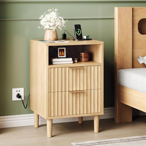 Bonnlo Nachttisch Holz, Beistelltisch mit EU-Steckdose (2 USB + 2 Dreifachstecker), Nachtschrank mit 2 Schubladen, Nachtkommode mit Grilleffekt, P2-Dichtspan (15 mm) (1, Eichenfarbe, 40x35x60 cm)