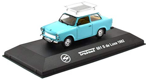Ixo Trabant 601 S de Luxe 1982 Fertigmodell 1:43 in Vitrine