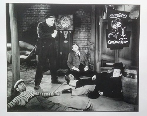 Poster+ Stan Laurel, Oliver Hardy: Jagen Gespenster | Filmplakat, [50 x 70 cm]