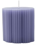 Villeroy & Boch – Fleur Gifts Stumpenkerze, Maße: ca. 7,5 × 7,5 cm, Blau, Dekokerze mit floraler Ausstrahlung, Farbintensives Wachs (Paraffin)
