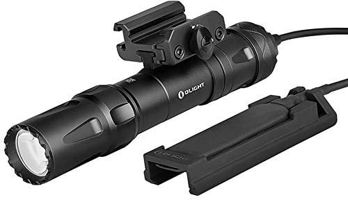 Olight - Lampe de poche tactique rechargeable Odin avec système fixation par rail Picatinny interrupteur à distance du faisceau 300 mètres Alimentée batterie 21700 5000 mAh 2000 lumens Noir