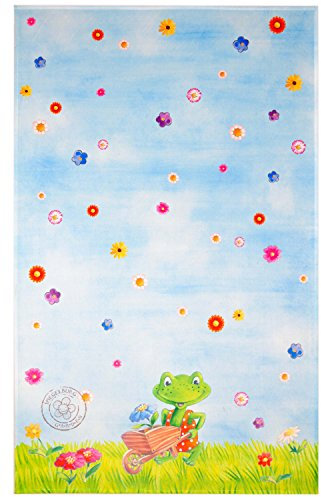 Spiegelburg Garden Oskar der Frosch - Kinderteppich 80x150 cm Farbe Hellblau, Öko-Tex Zertifiziert für Kinderzimmer und Babyzimmer, freundliche Bildmotive