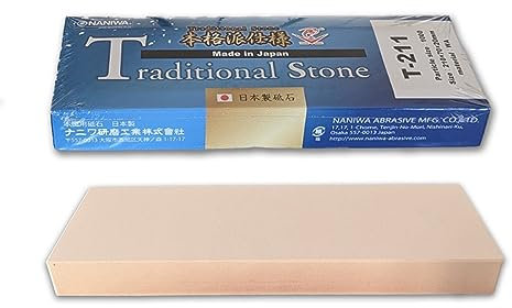 Sanelli Ambrogio, Naniwa Traditional Stone, Pietra Affilacoltelli Professionale, Grana Media #1000 per l'Affilatura di Coltelli Normali, Legante Vetrificato, A Immersione, Made in Japan,Marrone Chiaro