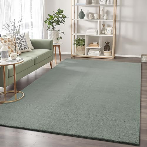 the carpet Cosy kuschelig Warmer Fellteppich, weich und elegant, waschbar und Fußbodenheizung geeignet, Öko-Tex Zertifiziert, Grün, 200 x 280 cm