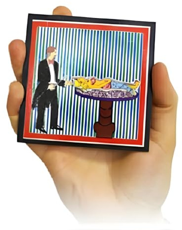 MilesMagic Die schwebende Dame des Magiers auf Bild (Foto) Dame Float from Table Zaubertrick