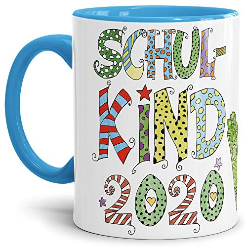 Tassendruck Geschenk Tasse zur Einschulung für Kinder mit Spruch - SCHULKIND 2020 - Geschenkidee zum Schulanfang/Erinnerung Schulbeginn/Erstklässler 2020 Junge - Innen & Henkel Hellblau