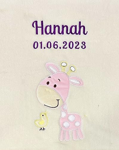 KIDDI-MEDIA Babydecke mit Name und Geburtsdatum Bestickt/kuschelig weich / 1A Qualität (Beige - Giraffe Rosa 2)
