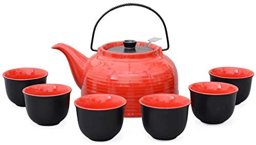 Aricola Teeservice „Nelly“. Moderne Teekanne 1,5 Liter in rot/schwarz aus hitzebeständiger Keramik mit Edelstahlfilter und 6 Teecups 120ml in rot/schwarz.