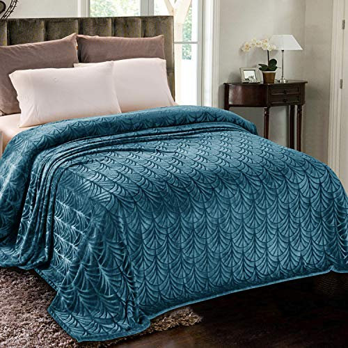 Whale Flotilla Flannel Fleece Queen Size Blanket for Bed, 220x240 CM Soft Fluffy Velvet Bed Blanket with Decorative Vintage Pattern for All Season, Warm and Lightweight, Teal
